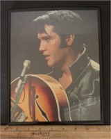 ELVIS-FRAMED DECOR