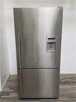Fisher & Paykel refrigerator in working order