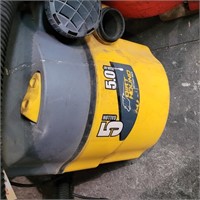 5 GALLON DIRT HOUND VACUUM W/HOSE - WORKS