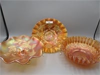 3 pcs vintage carnival glass as shown