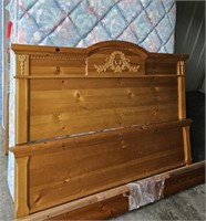 Queen bed w/ head & end boards, rails, mattress