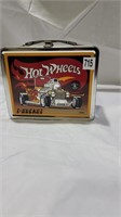 New 1998 metal hotwheels lunchbox with thermos