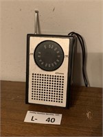 JcPenney Pocket Radio Model 680-1394