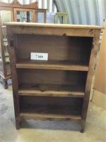 WOODEN 3 SHELF BOOKCASE