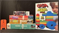Vintage Puzzles and Building Block Set
