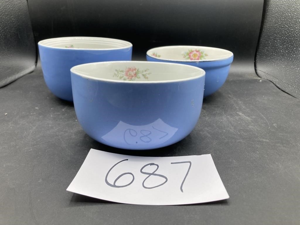 Halls Blue Floral Bowls (3)