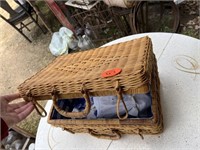 Wicker Picnic Case