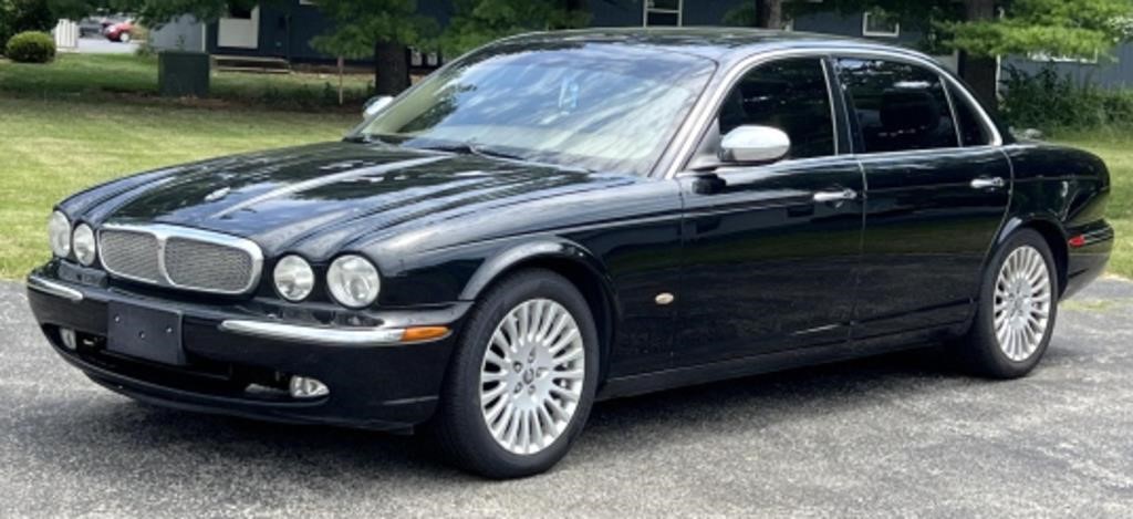 2006 Jaguar XJ8 Vanden Plas