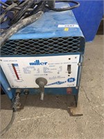 Miller thunderbolt 225 welder comes with stinger