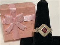 Sterling Red Stone Ring w/Gift Box 6.6gr TW Sz 7.5