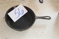 8" UNMARKED CAST IRON SKILLET