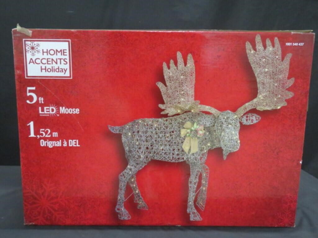 HOME ACCENTS 5' INDOOR / OUTDOOR LED MOOSE