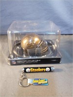 Pittsburgh Steelers logo light key chain and