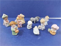 Avon Miniature Nativity Figurines, Angel