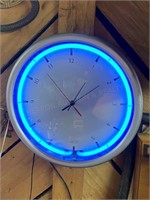 Neon Wall Clock (Works)