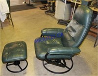 Green Recliner Chair c/w Foot Stool