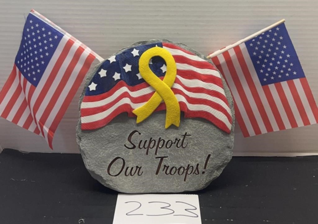 Support our troops garden decor