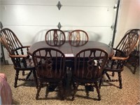 Table,  6 chairs, 2 Arm Chairs, 2 Leaves & Table s