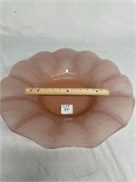 Vintage pink ruffled bowl
