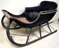 1800s Child sleigh - Good condition