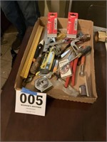 Small hand tools