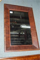 Mahogany framed wall mirror 19x28"