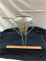 Colander with stand