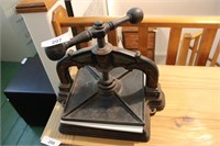 Book press