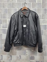 Danier Canada black leather jacket Men's L