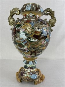 Antique Chinese Porcelain Urn