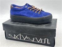 NEW Women’s 36 Velvet Platform Shoe