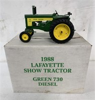 1/16 JD 730 Plastic Tractor/Box Lafayette 1988
