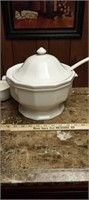 Pfaltzgraff Heritage White Soup Tureen with Lid &