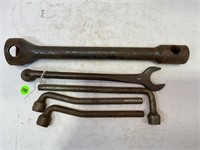 LOT OF 5 VINTAGE FORD WRENCHES