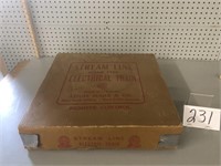 LOUIS MARX TRAIN SET IN ORIGIONAL BOX - METAL