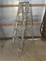 Aluminum 5 foot step ladder