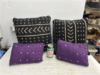 Decorative throw pillows