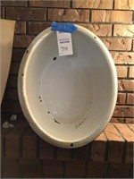 Oval enamel tub (20.5" x 16.5")