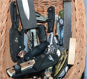 Knives in a Basket