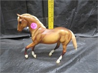 Breyer Horse 7&1/2" x 6&3/4"