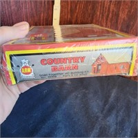 HO Railroad Scale Country Barn, new never opened