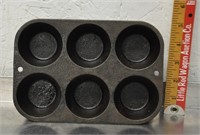 Lodge cast iron small muffin pan