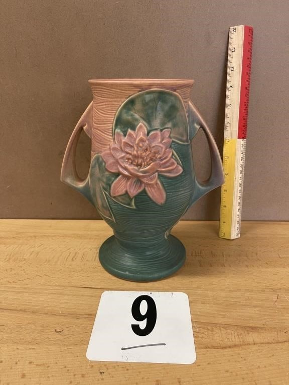 ROSEVILLE 9" TALL 78-9 ROSE WATER LILY VASE