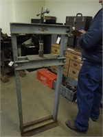 Hand screw press