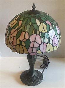 Tiffany Style Slag Glass Table Lamp, 17"