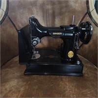 1947 Singer Sewing Machine 221 Featherweight