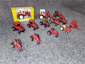Case 1/64 Tractors
