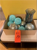 Box lot glass vase, glass decor balls