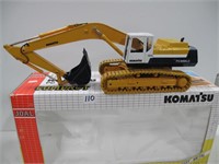 Komatsu PC400 Excavator