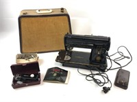 Vintage Singer 301 Sewing Machine & Accessories